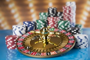 Detailed Macau Pools prediction interface showing available outcome patterns and payout ratios for the current draw session